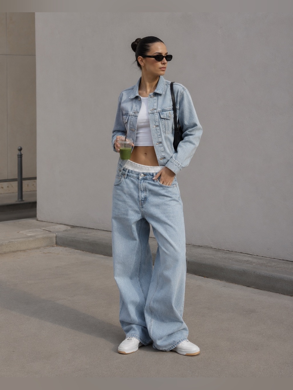 Wide cut jeans